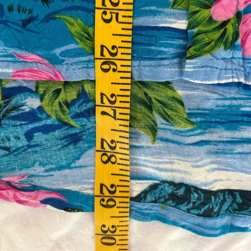 Rum Jungle Hawaiian Shirt. Made in Indonesia. Hibiscus flower/ocean print. XL